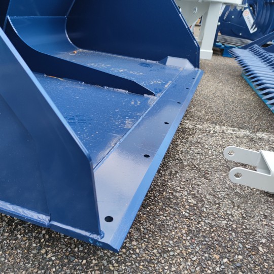 Godet renforcé HD - Standard - Polyvalent et robuste avec double lame de renfort et acier HB 400_6