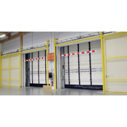 Porte industrielle souple pour grandes ouvertures avec écran personnalisable