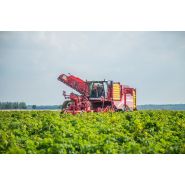 Machine agricole GRIMME avec moteur Mercedes-Benz et technologie SCR AdBlue