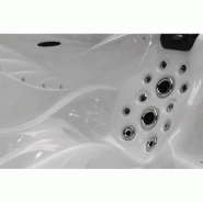 Jacuzzi THE PLEASURE parfait pour la relaxation et le bien-être à domicile