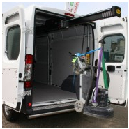 Solution pratique de levage MAD EasyLoad pour petits véhicules