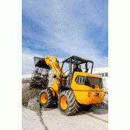 Chargeuse compacte idéale pour travaux avec accessoires modulables