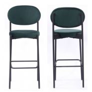 Chaise de restaurant en velours assortie à un tabouret de bar