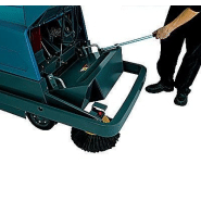 S10 Balayeuse industrielle TENNANT autotractée_6