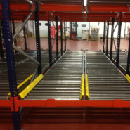 Rayonnage dynamique pour palettes idéale à l'aménagement de stock tampon, des zones d'expédition et de préparation de commandes_6