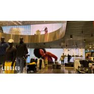 Enormé écran pour centre commercial droit ou encurvé installation possible suspendue murale ou sur pied_6