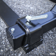 Fourche à palette standard avec mât supérieur cranté
