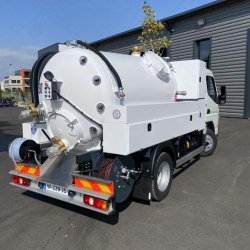 Combiné hydrocureur maniable 6T & 7.5T - Débit 90L/min à 175bars à 37L/min à 400bars - Cuve jusqu'à 4500L