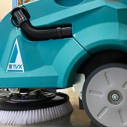 Autolaveuse accompagnée compacte et maniable avec poignée ergonomique - T15BT-Li, capteur d’aspiration rotatif et mode ECO
