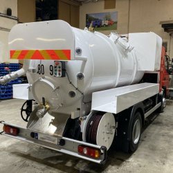Combiné hydrocureur 8.5T - Débouchages grandes capacités et pompage de fosses - De 90L/min à 175 bars à 37L/min à 400 bars - Cuve 4500L et Fuso Canter 8,5T