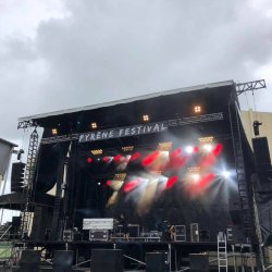 Scène mobile performante et polyvalente - MOV'IN 120+ pour petits et moyens festivals