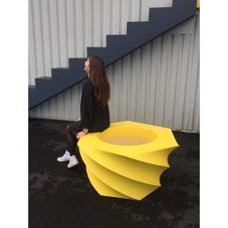 Jardinière carrée en résine Ultra® - sur mesure, résistante et personnalisable pour intérieur et extérieur