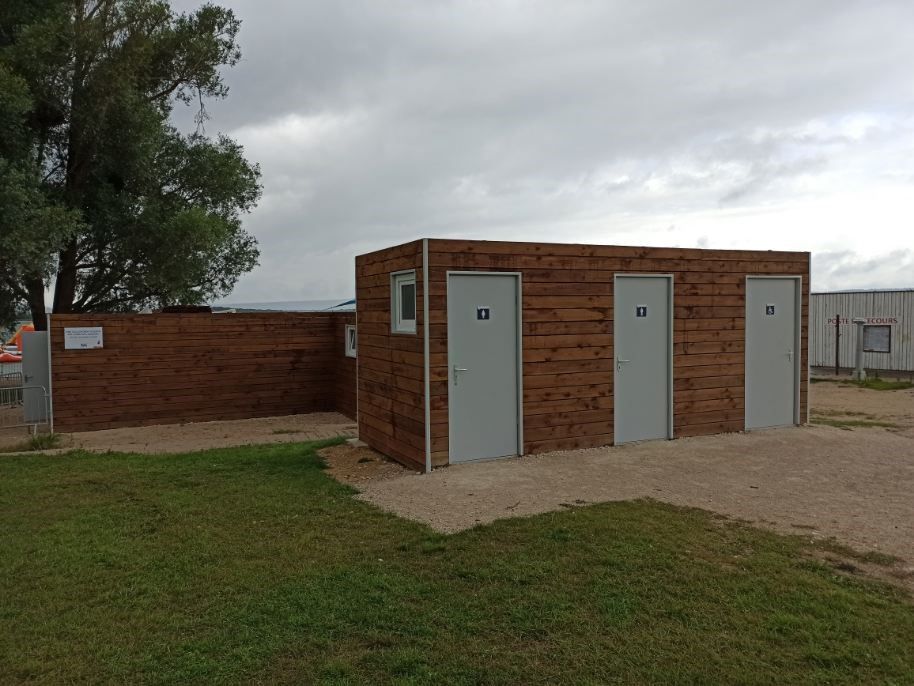 Bloc sanitaire aménagé sur-mesure_7