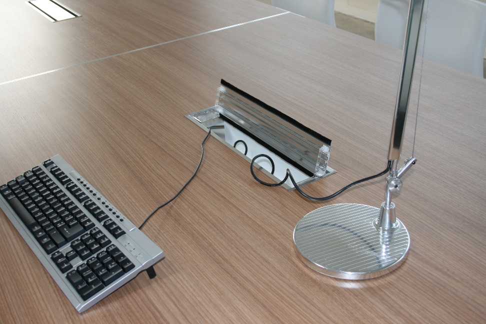 Table conférence IDEA - 4 à 14 places - ovale, ronde, tonneau, electrifiable_7