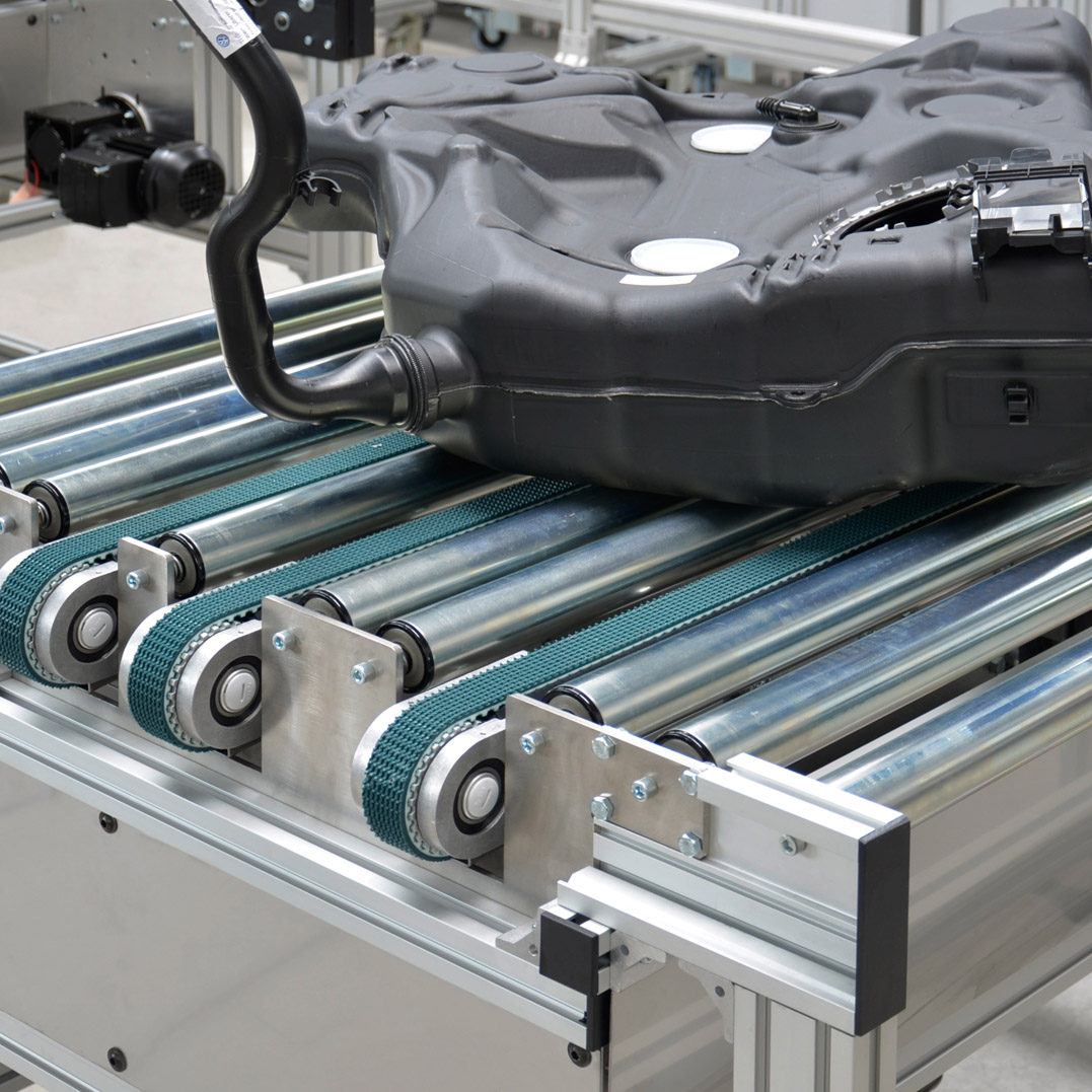 Convoyeur à courroies dentées ZRF-P 2010 - Transport de porte-pièces lourds et produits stables - mk technology group_7