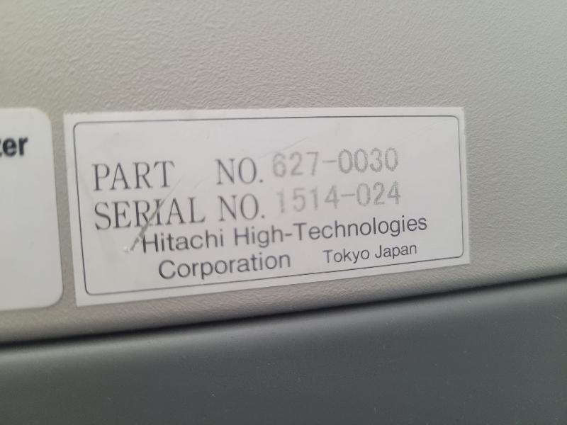 Analyseur génétique Applied Biosystems Hitachi 3130XL_7