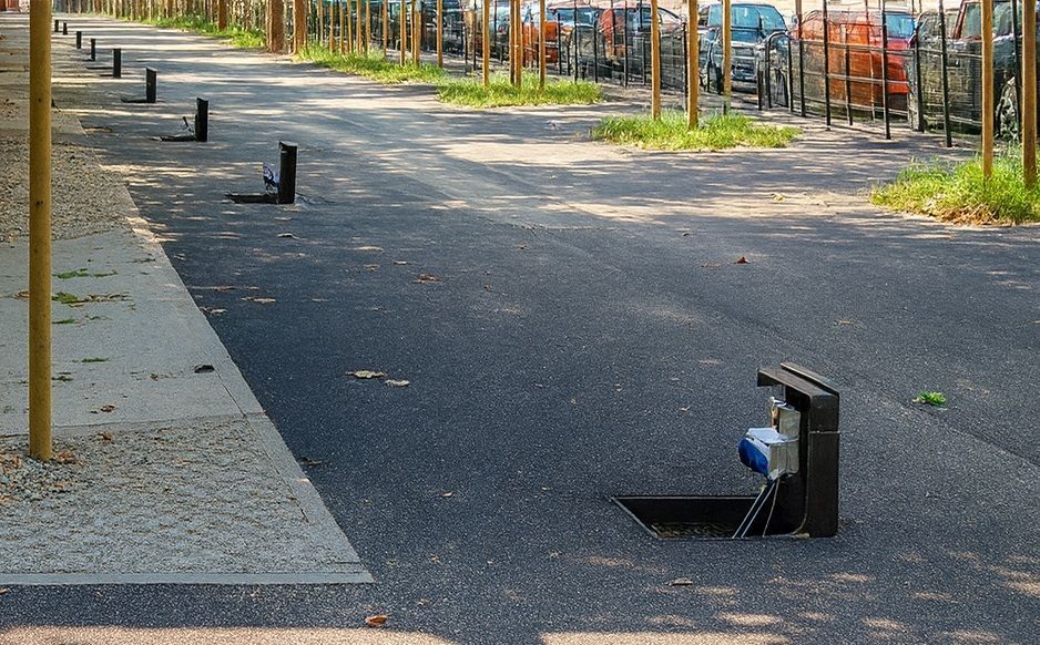 Vm03 - borne de distribution d'energie - prises avec dispositif de verrouillage et protection générale max 63a_7