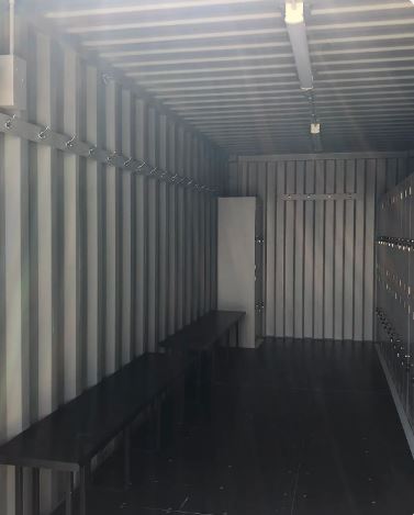Container vestiaire, douche et sanitaire pour clubs, stades, gymnases ou salles multisports : une solution rapide, fonctionnelle et sur mesure_7