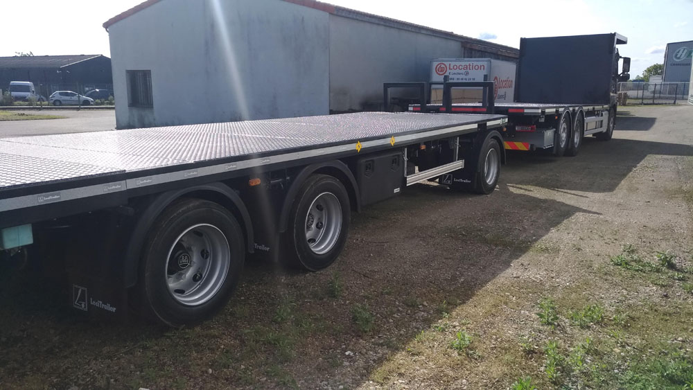 Plateau adaptable pour différents types de châssis