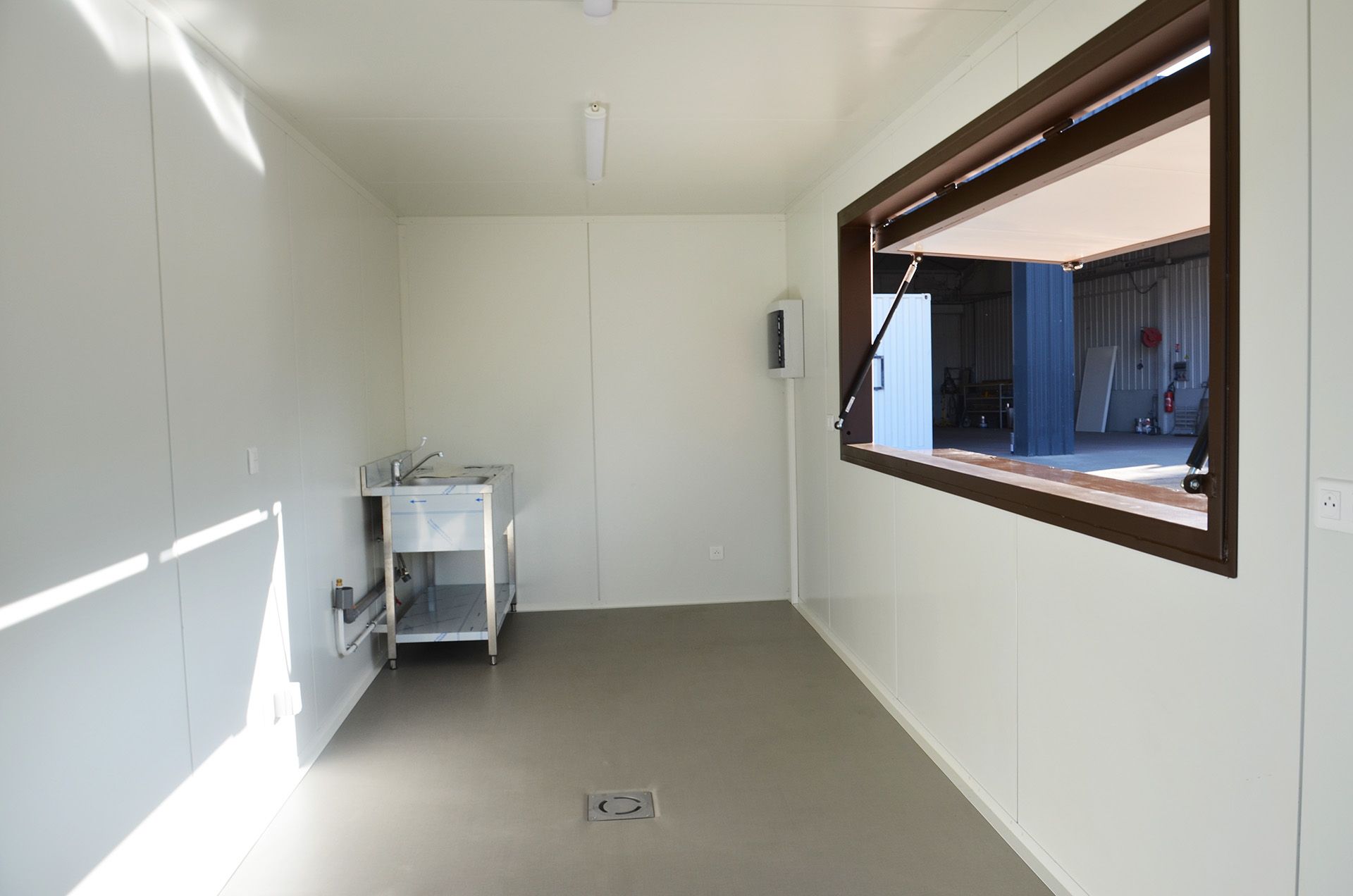 Container aménagé pour industrie, stockage, btp, évènement et particulier - eurobox_7