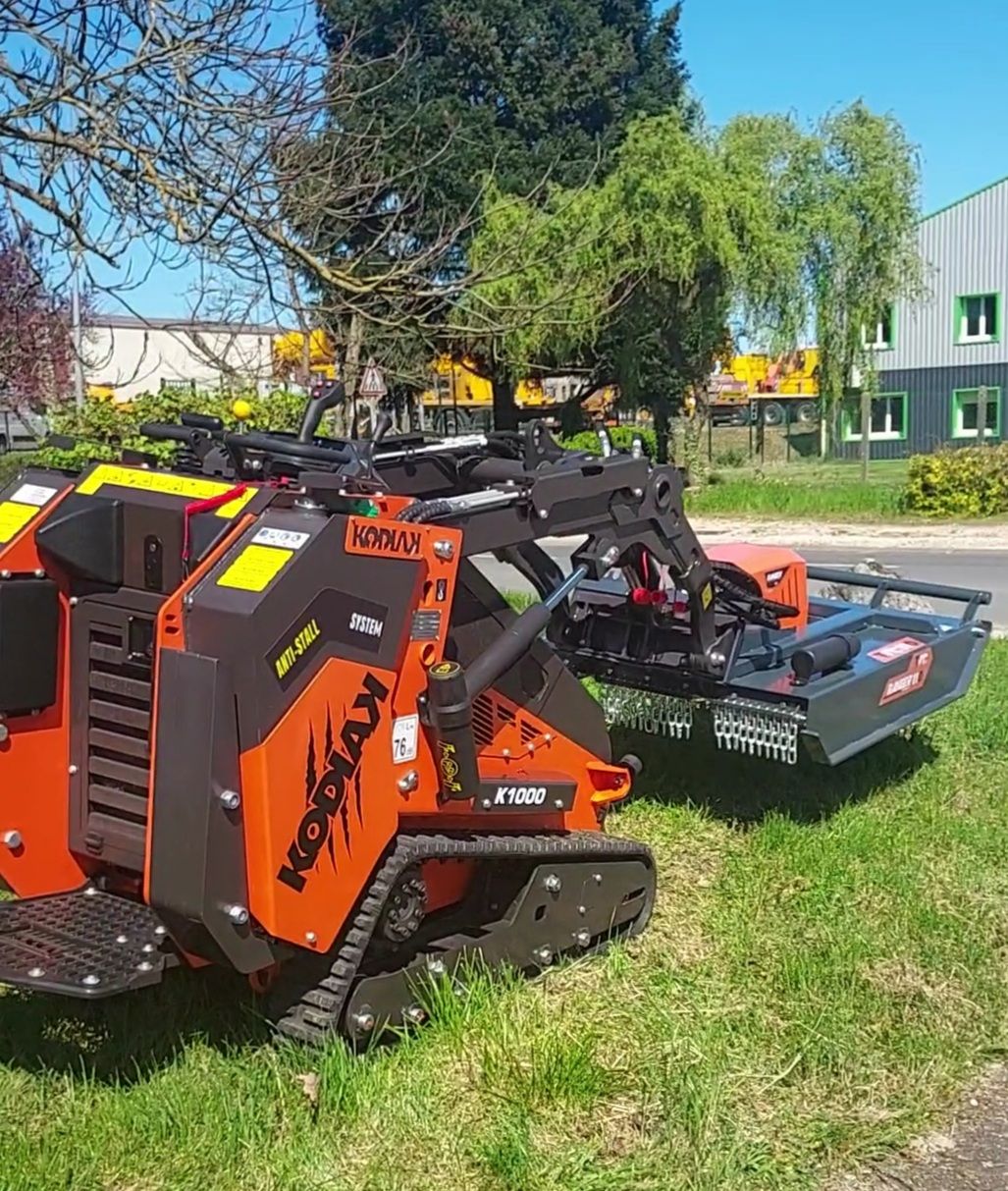 Mini chargeuse mini SKID KODIAK K1000_7