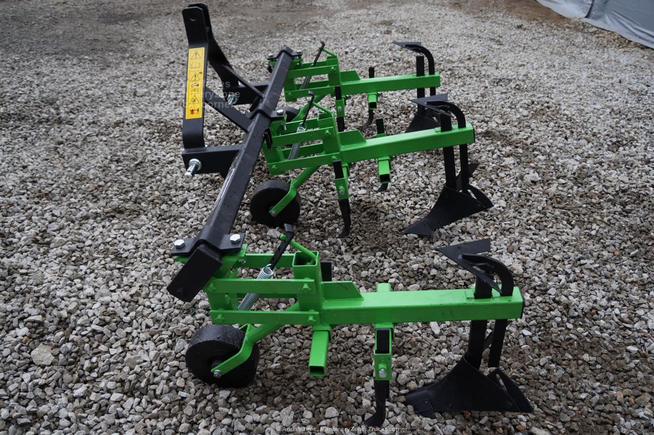 Bineuse butteuse 3 rangs multifonction pour tous travaux sur les cultures - Bomet HAU BOM 3 R_7