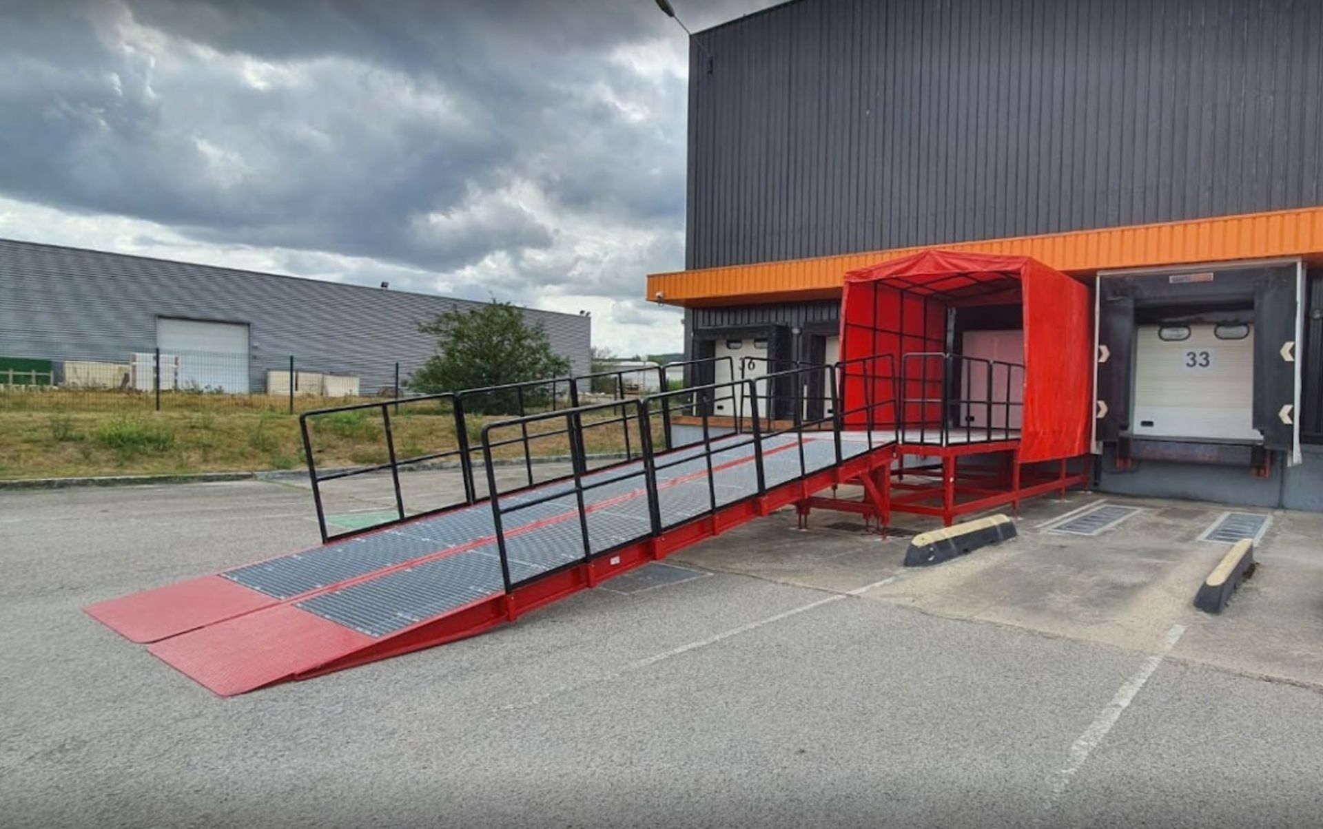 Rehausse de quai pour Véhicules Utilitaires Légers (VUL) conçue pour optimiser votre logistique - Capacité 3,5T_7