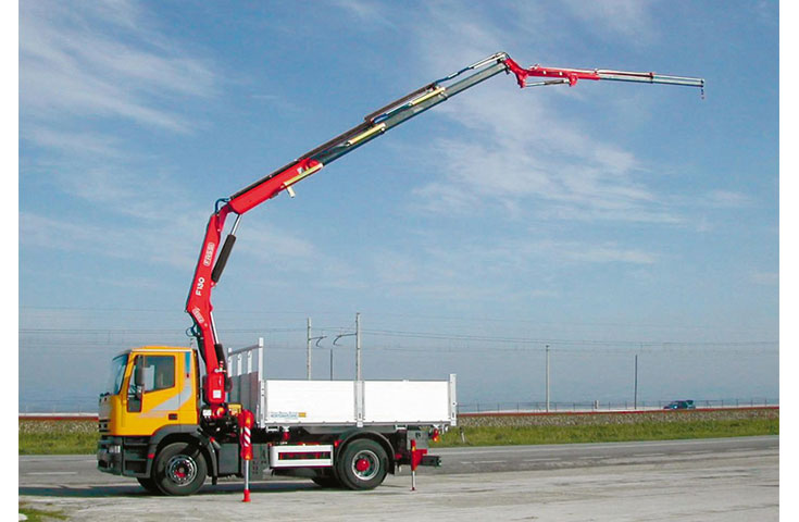 Grue auxiliaire Fassi F135A Active - 13,0 tm - 16,75 m avec jib - Rotation 490°_7
