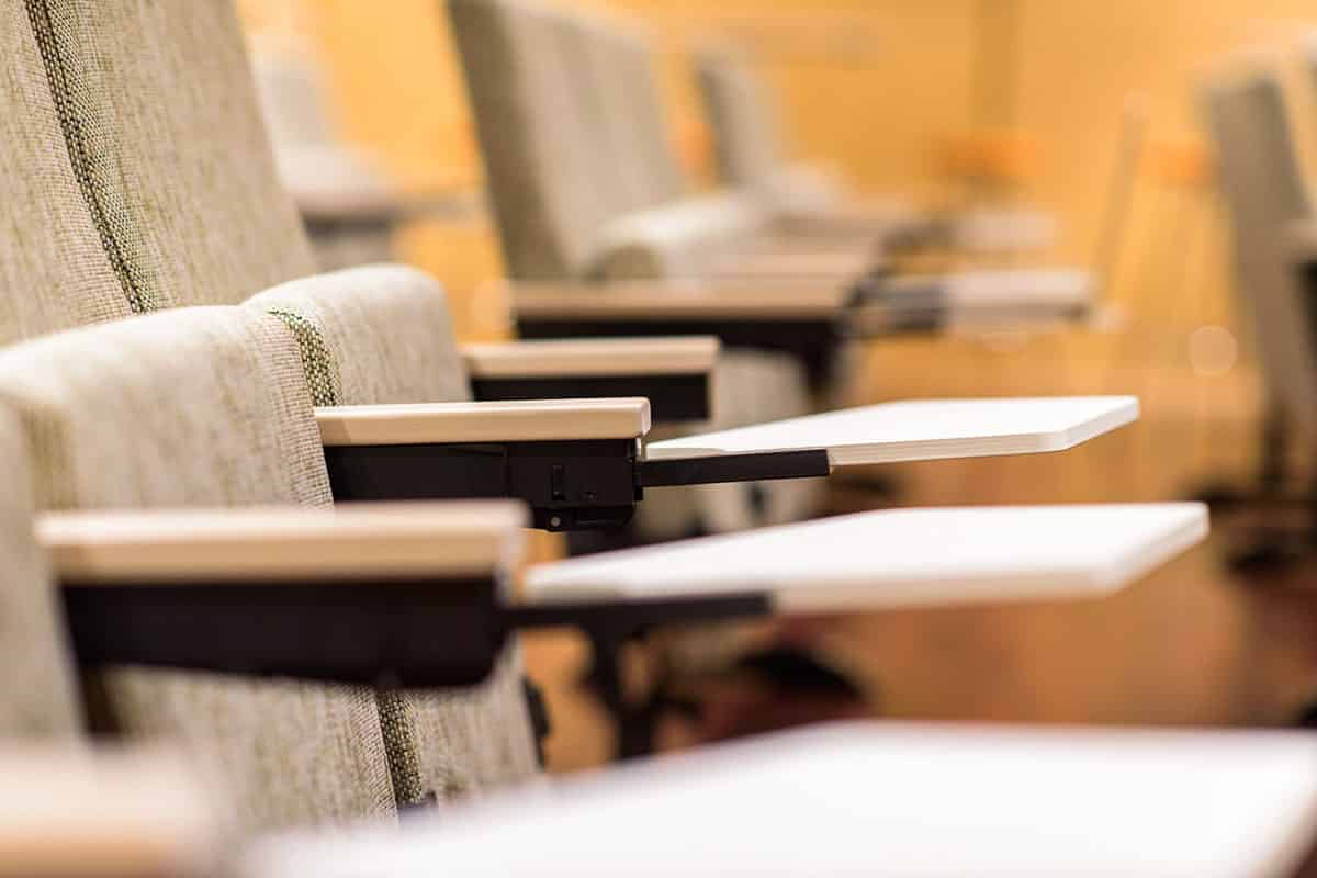 Siège d'amphithéâtre classique et ergonomique pour les écoles, les théâtres - Primo_7