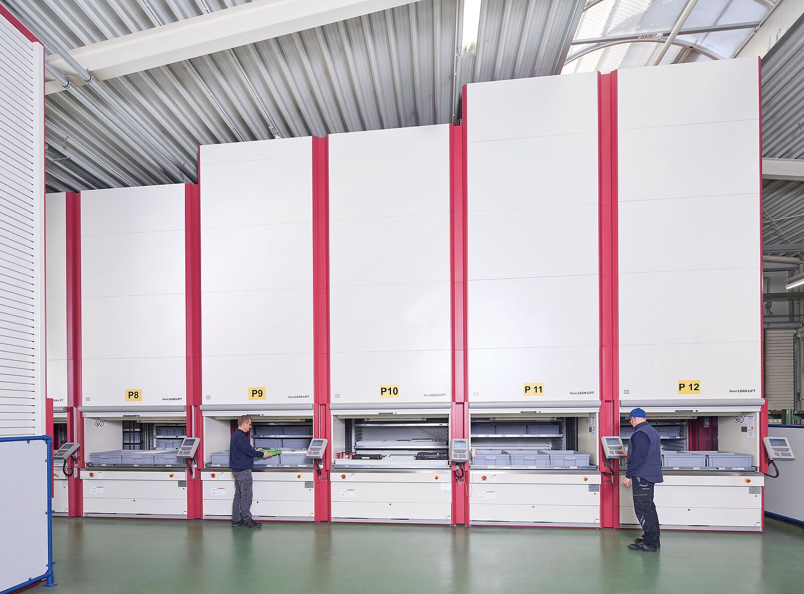 Stockeur vertical automatisé Hänel Rotomat® avec traçabilité