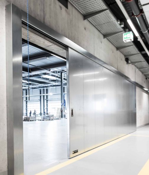 Porte coulissante coupe-feu - Automatique et Résistante - Gilgen Door Systems_7