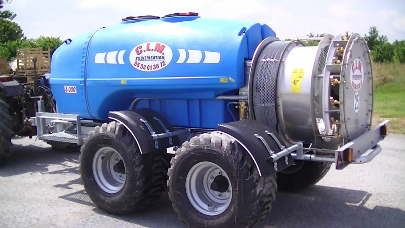 Atomiseur à vidange automatique - Cuve en polyéthylène de 1000 à 3000 litres - TGI - CLM_7