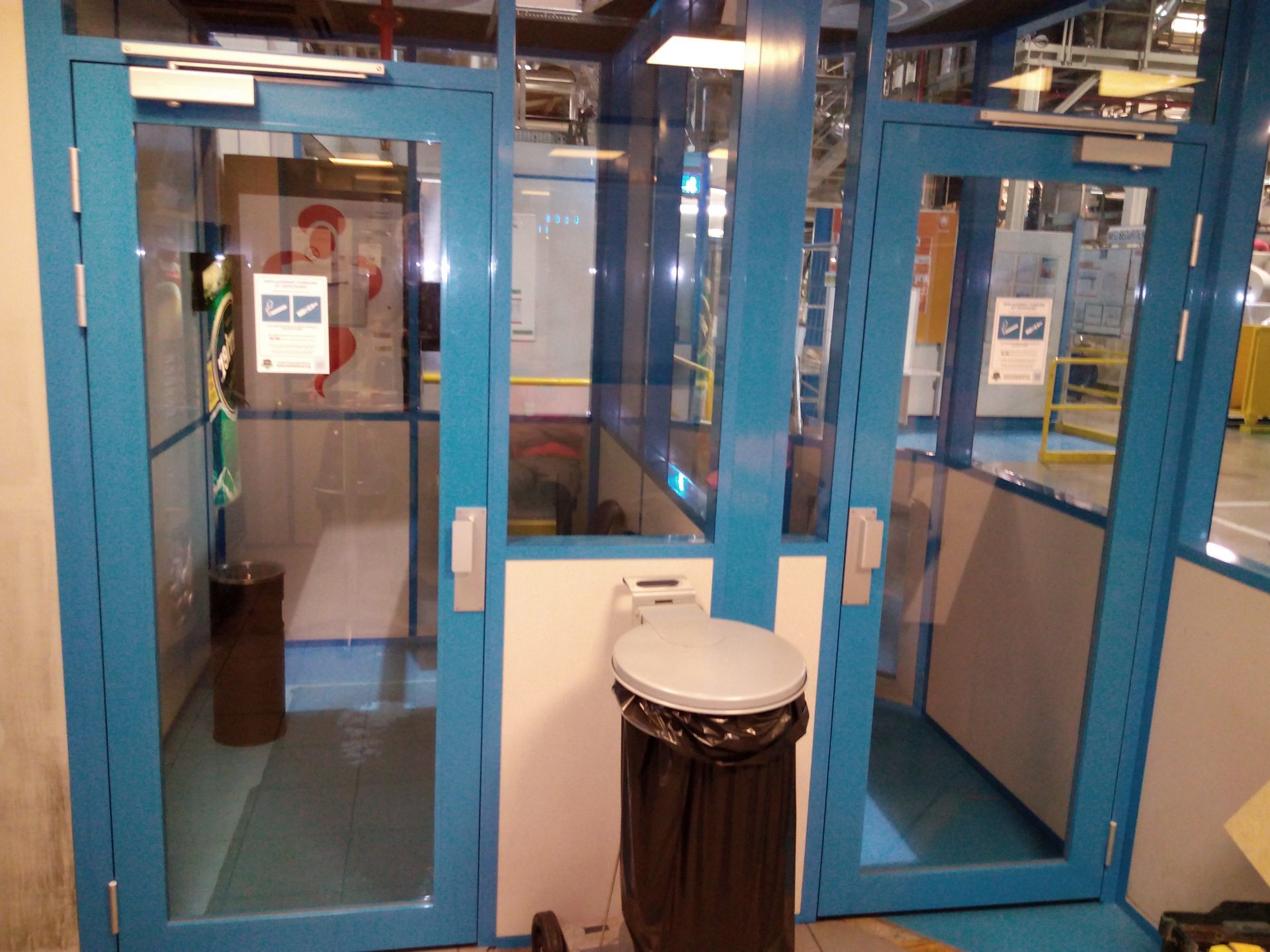 Espace fumeurs SmokeLand - fumoir sur mesure, design et efficacité_8