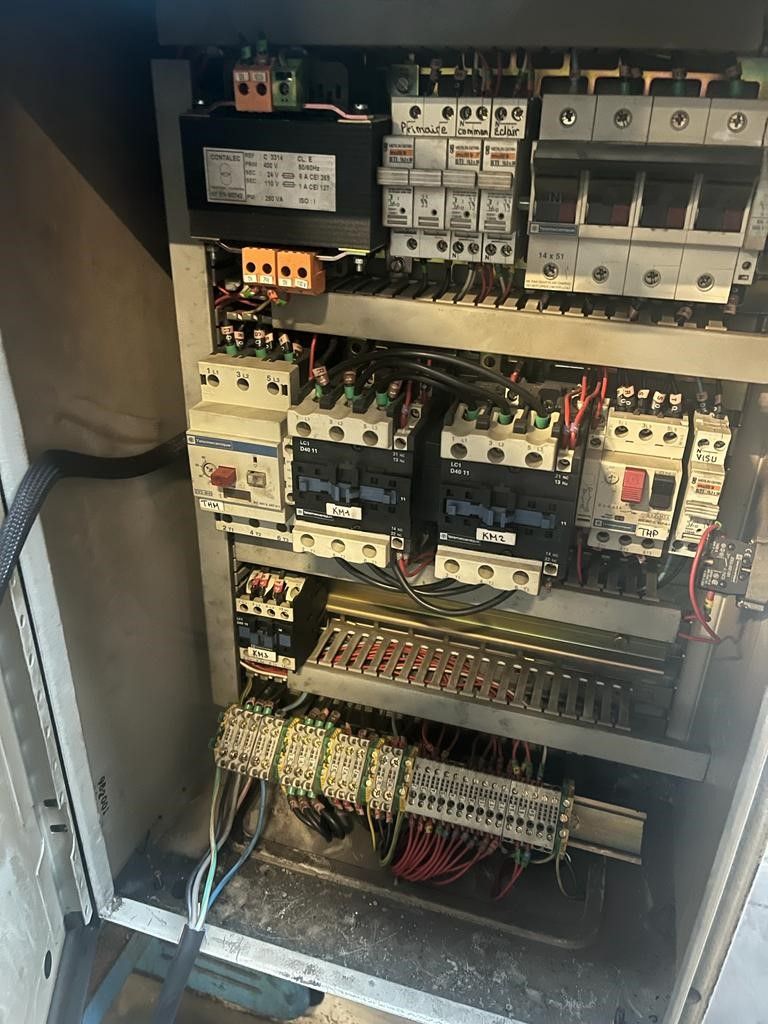 Tour conventionnel CAZENEUVE HB 725 x 1500 - réf 3633 - Distance entre pointes 1500 mm - Diamètre 725 mm au-dessus du banc_7