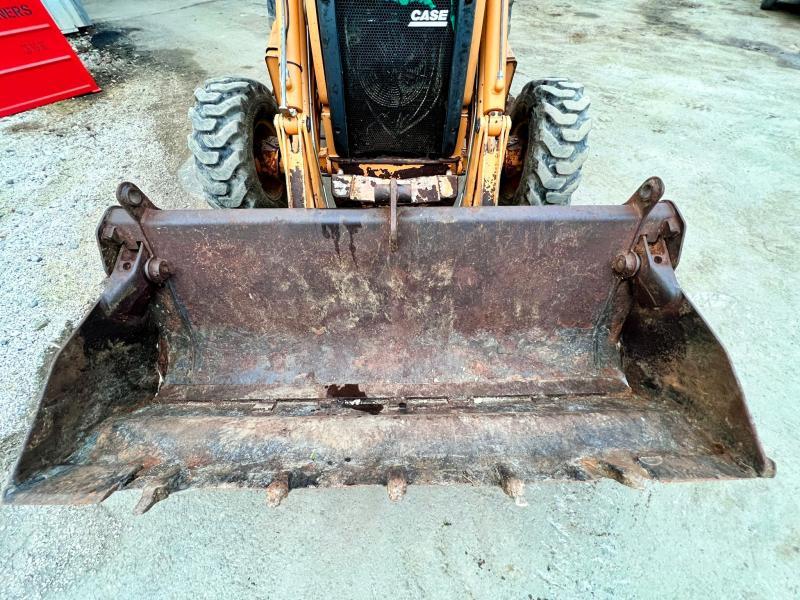 Case 580 Super R Serie 2_7