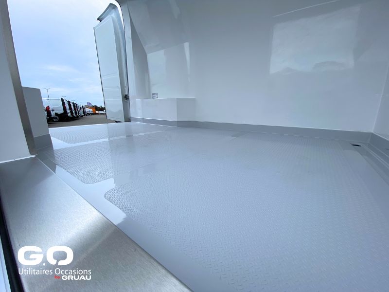 Fourgons Frigorifiques Isothermes - Reconditionnés à neuf - Renault Master, Nissan Interstar, Citroën Jumper, Peugeot Boxer_7