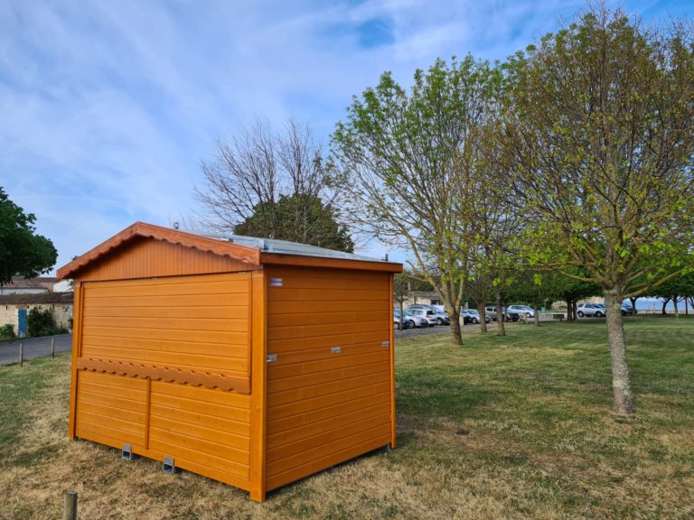 Chalet en bois pliable de 4 mètres de façade pour vos événements  d'intérieur_7