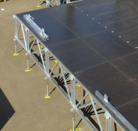 Scène mobile 3 en 1 - 80, 100 ou 120 m² - EMS Stage 100 Full_7