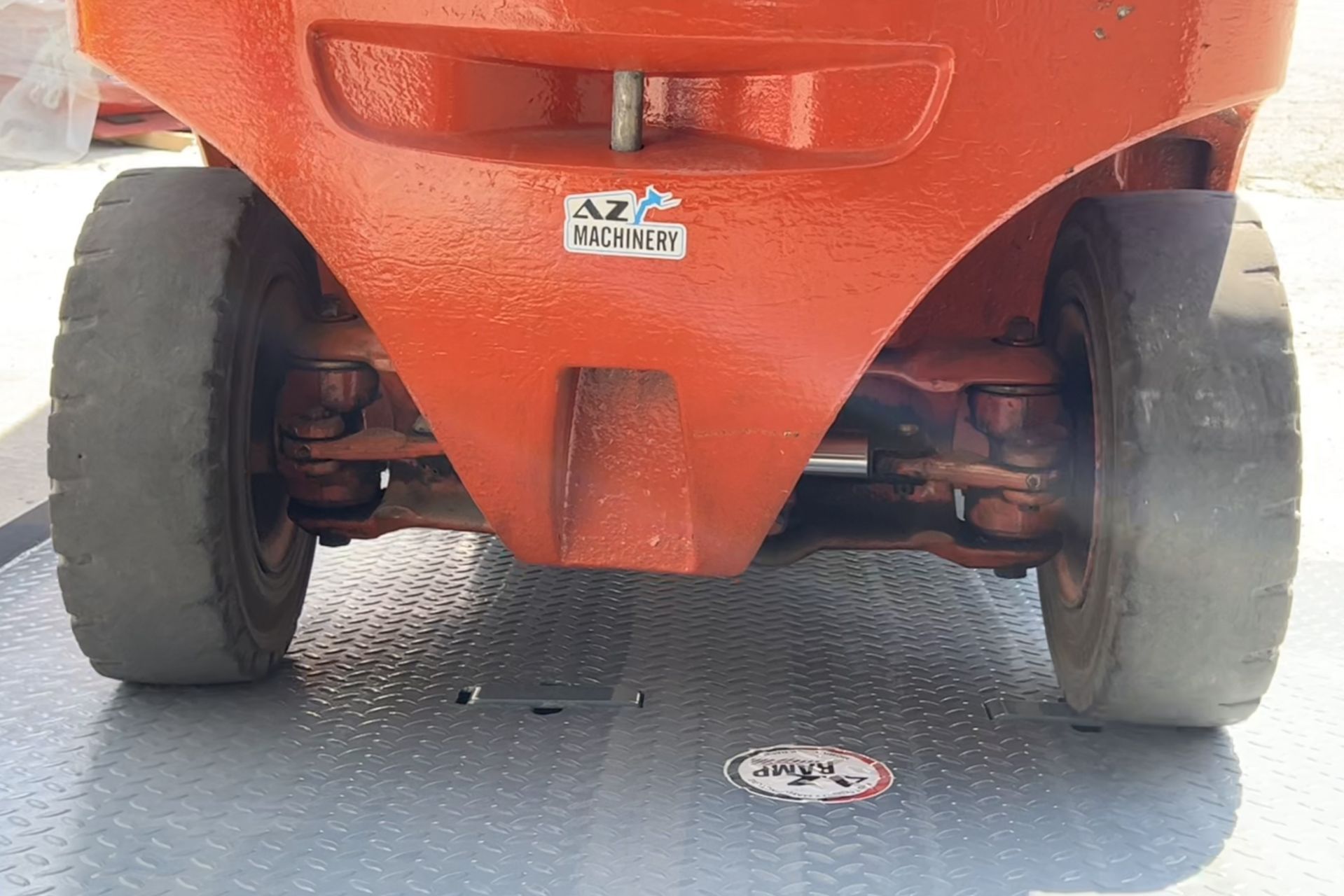 Rampe d'accès pour conteneur  au sol, déplaçable pour des opérations de chargement / déchargement rapides - Capacité 8T - AZ Ramp HCNN-08_7
