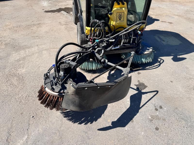 KARCHER MC50 Balayeuse aspiratrice de voirie_7
