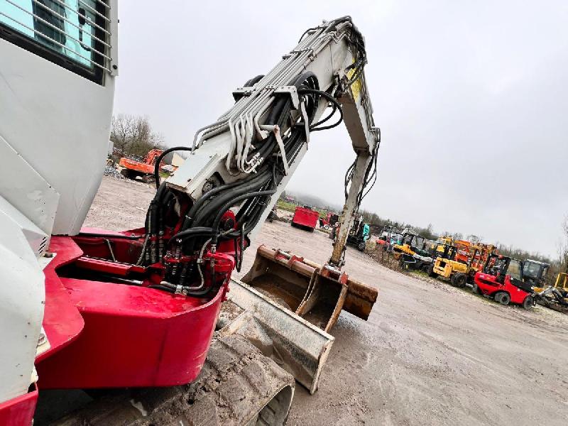 Takeuchi TB280FR pelle à chenille 8T_7