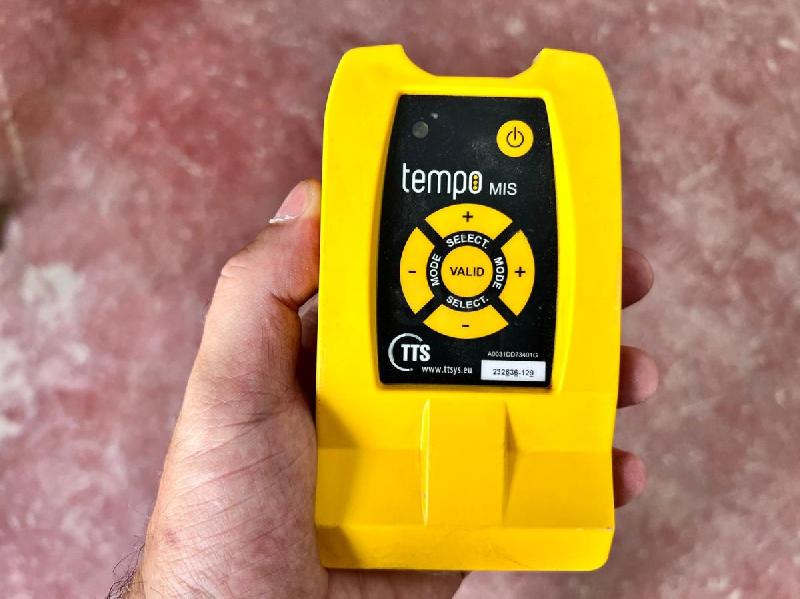 FEUX DE CHANTIER TRICOLORES tts tempo avec telecommande d'occasion_7