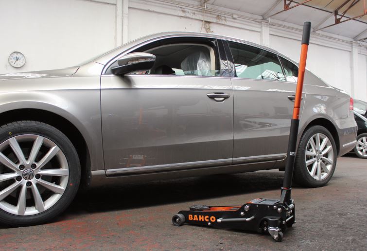 Cric aluminium 2,5 tonnes - BH1A2500A - Léger et robuste, idéal pour le dépannage et l'atelier_7