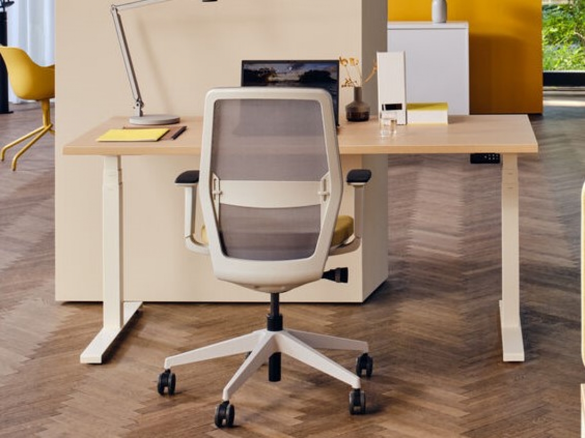 Bureau pour télétravail réglable en hauteur - OGI DRIVE - électrique ou manuel - design contemporain et écologique_7