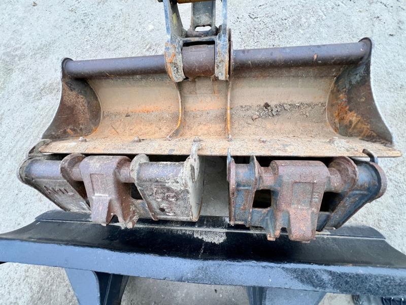 Komatsu PC35MR-3 Mini-pelle 3,5T_7