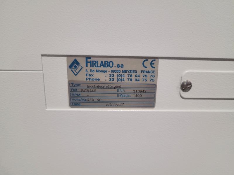 Étuve réfrigérée FIRLABO BCR240 avec capacité de 240 litres