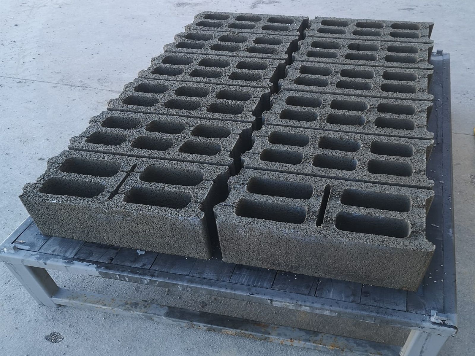 Machine à briquettes semi-automatique PRS-1200 - Production de 12 000 briquettes en 8 heures_7