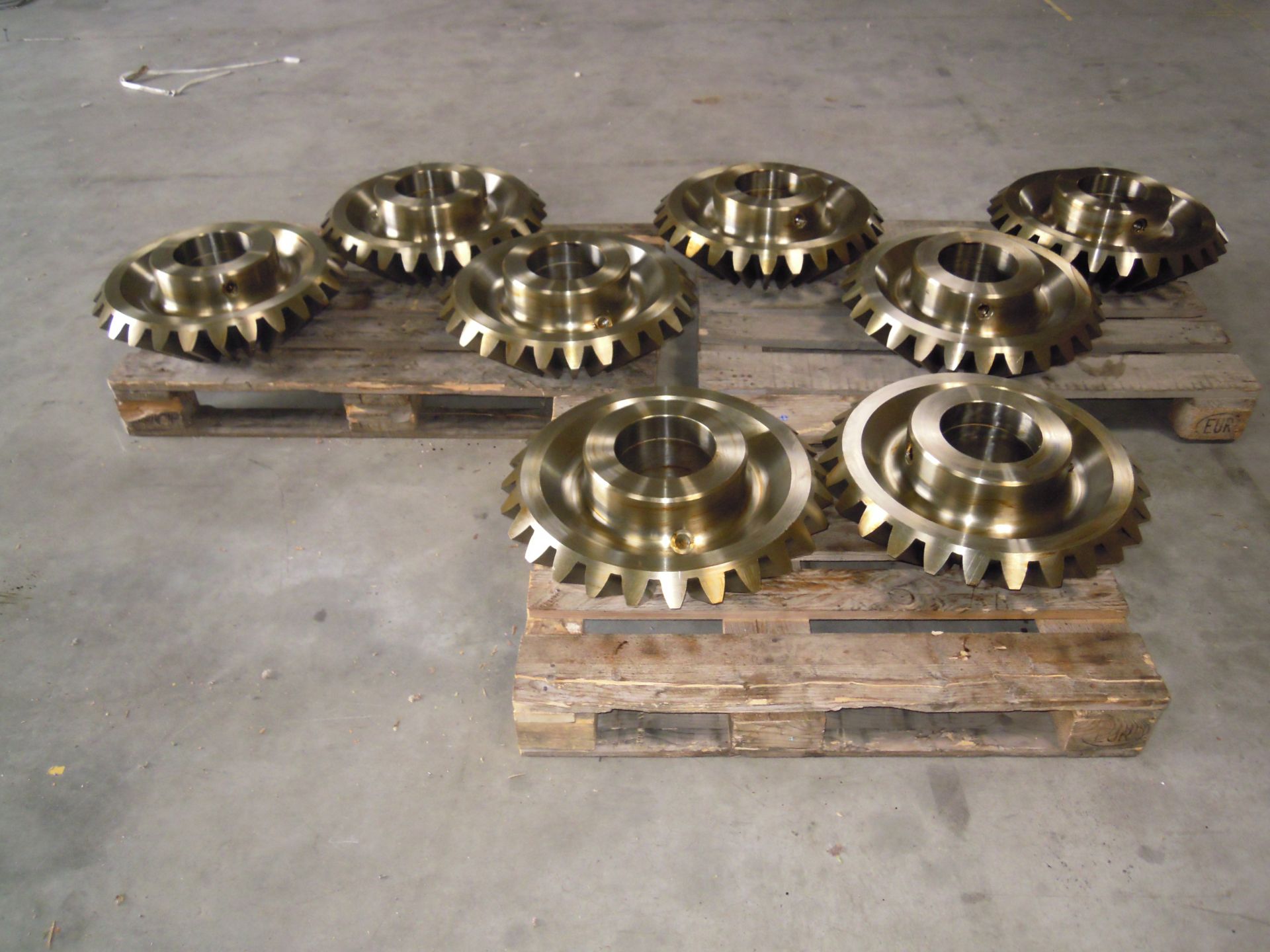 Engrenages coniques à denture droite et hélicoïdale - jusqu'au module 20_7