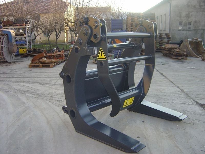 Pince fourches à grumes pour chargeuses_7