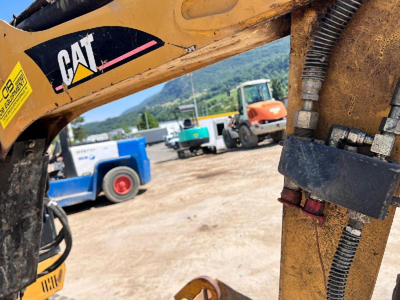 Caterpillar 301.6C_7